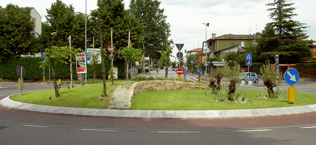 rotonde inverdite a prato e arbusti con sistema Perliround a base perlite espansa